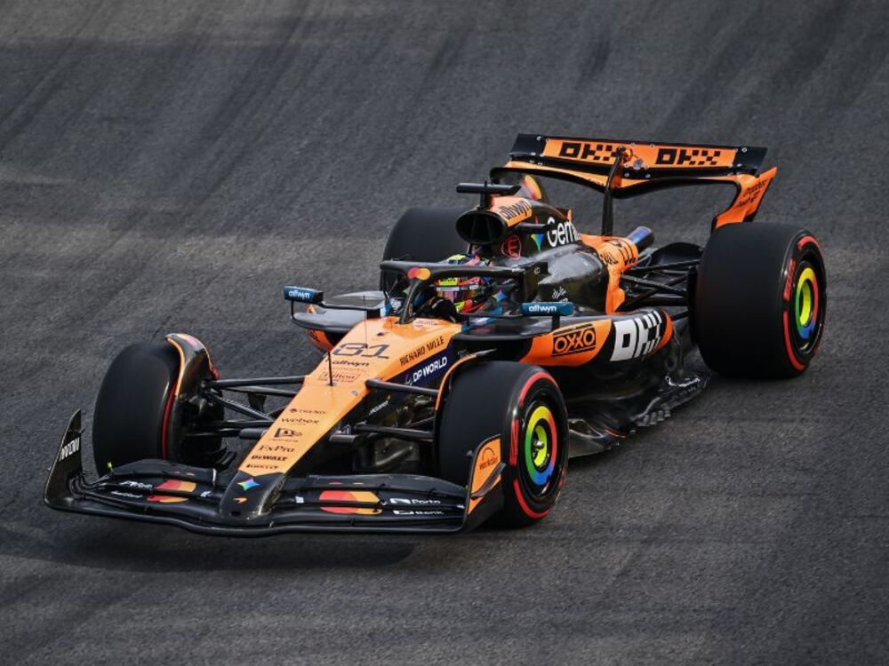 McLaren F1® Team VIP Experience in Australia: Friday Practice