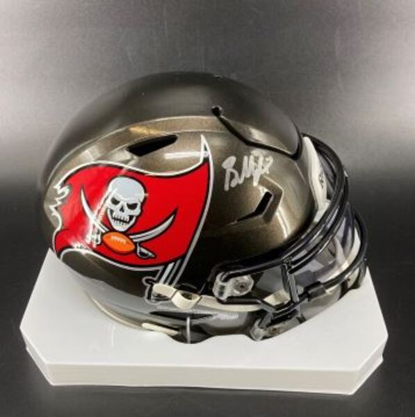 NFL - Buccaneers Baker Mayfield Signed Mid Size Helmet