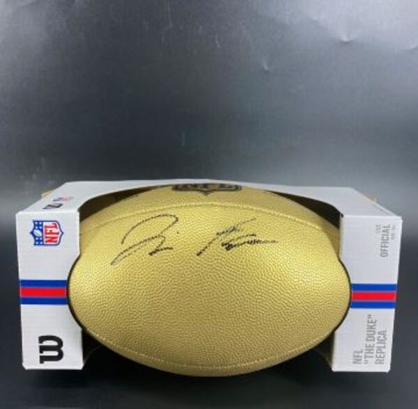 NFL - Vikings Tai Felton Signed Gold Composite Football