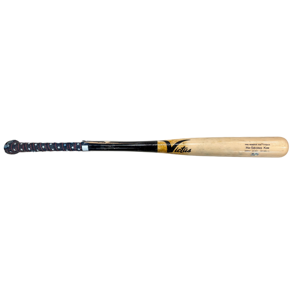 Game Used Axe Handle Broken Bat: Haseong Kim - Single - Top 2