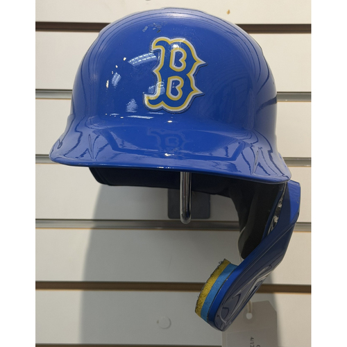 Game-Used or Autographed All auctions | MLB Auctions