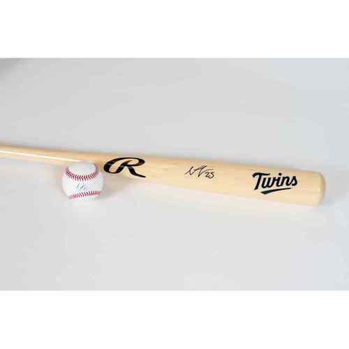 Autographed | MLB Auctions