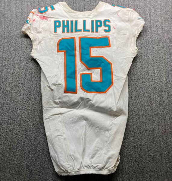 Crucial Catch - Dolphins Jaelan Phillips Game Worn Jersey (9/14/2025) Si...