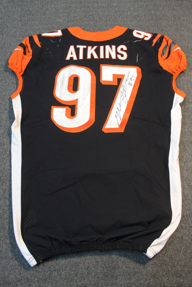 geno atkins game worn jersey geno atkins game worn jersey