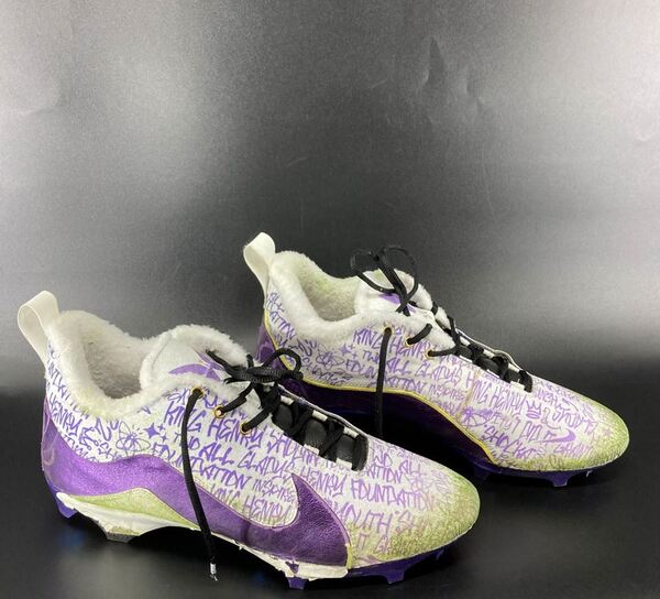 MCMC - Ravens Derrick Henry Game Worn Custom Cleats (2025 Season) Procee...