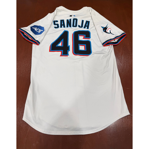 Game-Used or Autographed All auctions | MLB Auctions