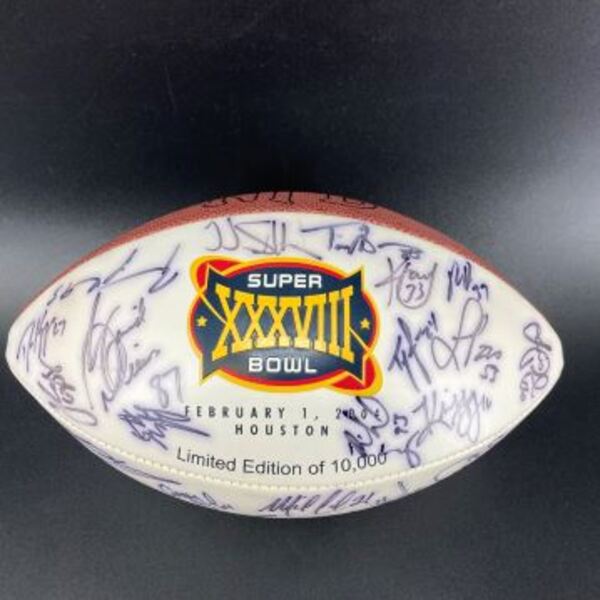 NFL - Patriots Multi Sign Super Bowl 38 Panel Ball With Over 25 Signatur...