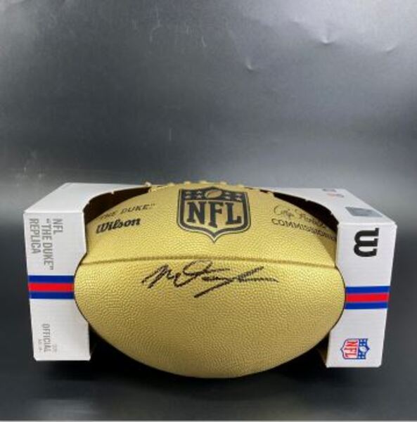 NFL - Jets Mason Taylor Signed Gold Composite Football