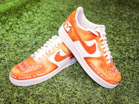 MCMC - Curt Menefee Custom Cleats - Supporting DirectRelief