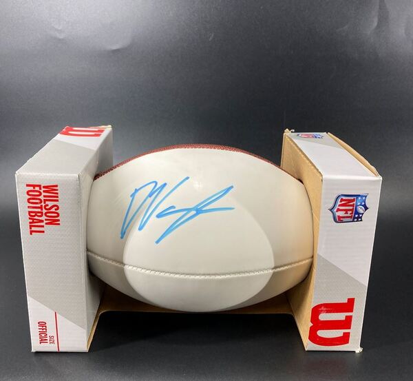 NFL - Cowboys Deuce Vaughn Signed Authentic Panel Ball