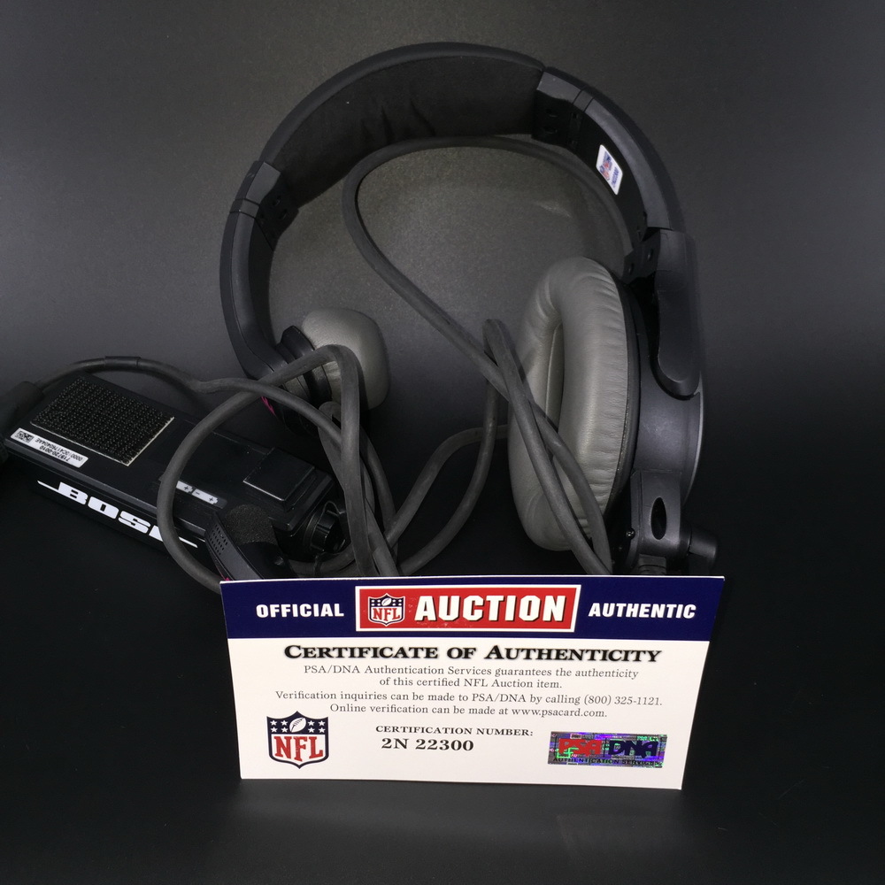 CRUCIAL CATCH RAMS SEAN MCVAY GAME WORN BOSE HEADSET (WORN BY McVAY