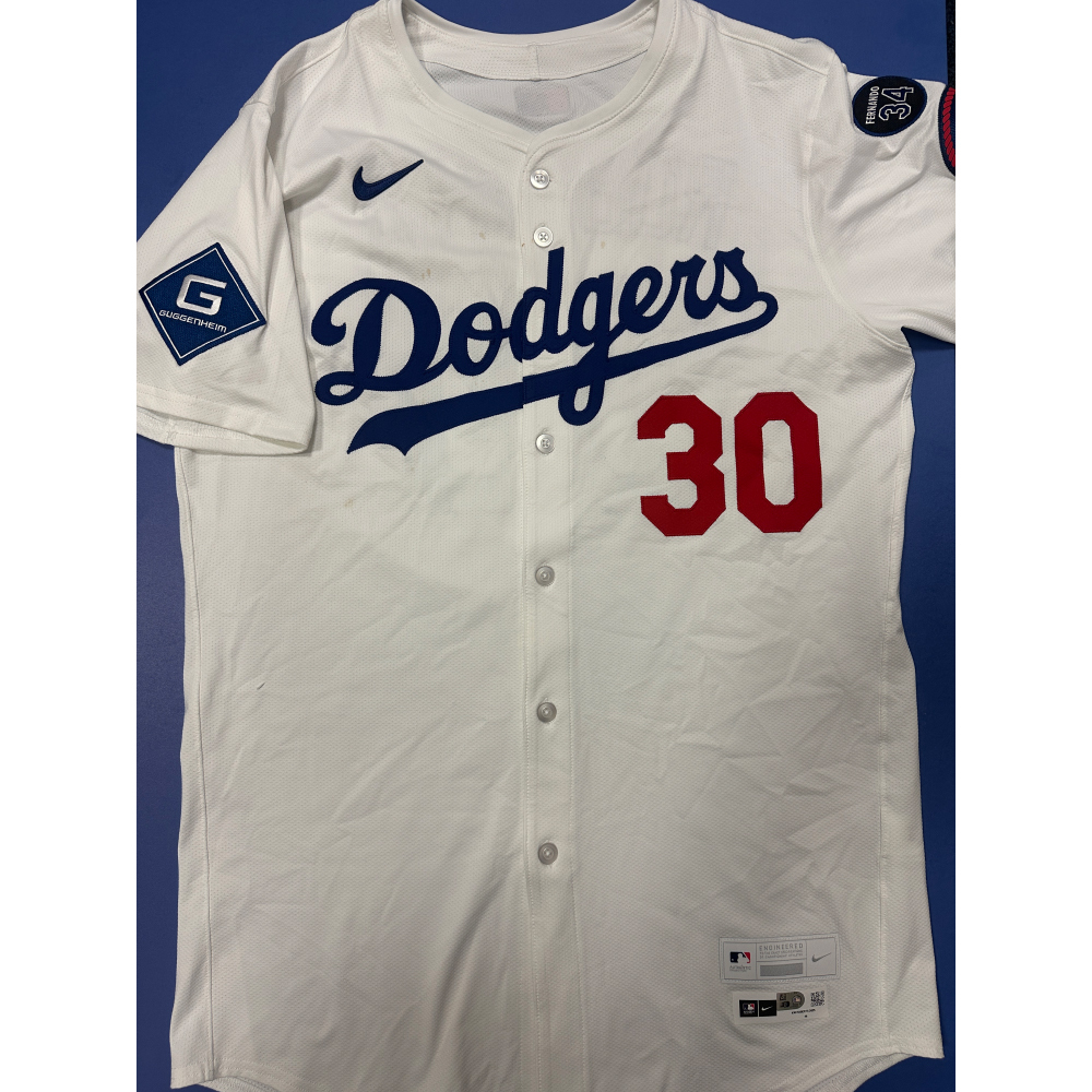 Dave Roberts MLB Authenticated 2025 Tokyo Series Game Worn Jersey