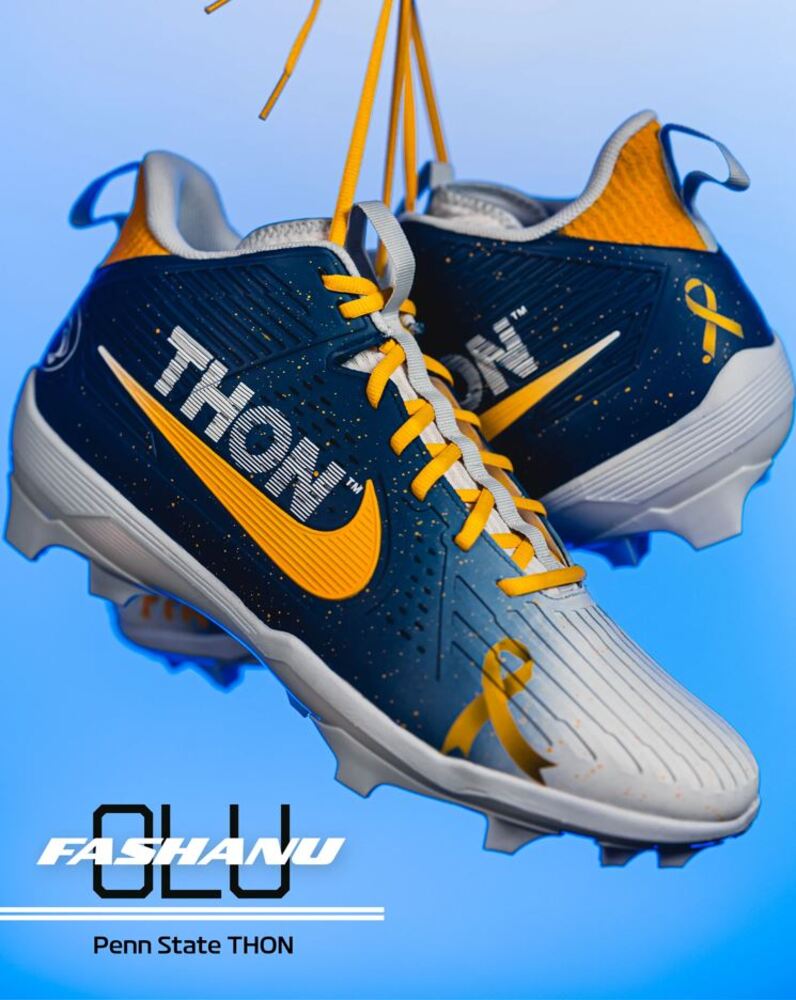 Sneaker – quarter viewrow pages_container mx-auto