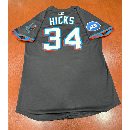 Game-Used or Autographed All auctions | MLB Auctions