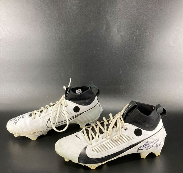Titans - Roger McGreary Signed Cleats Size 11