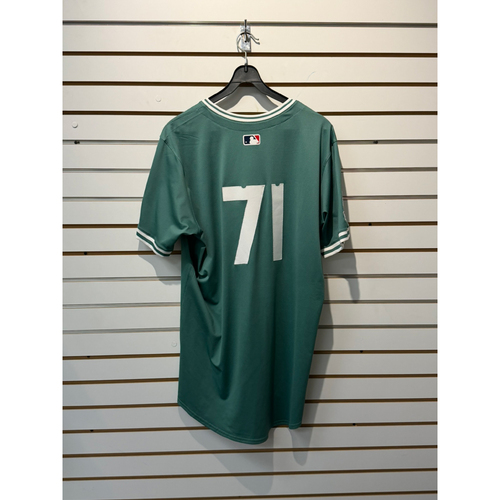 Game-Used or Autographed All auctions | MLB Auctions