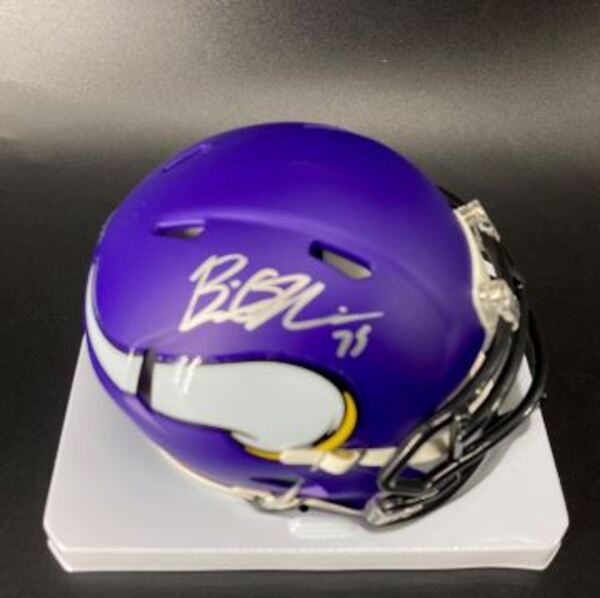 NFL - Vikings Brian O'Neal Signed Mini Helmet