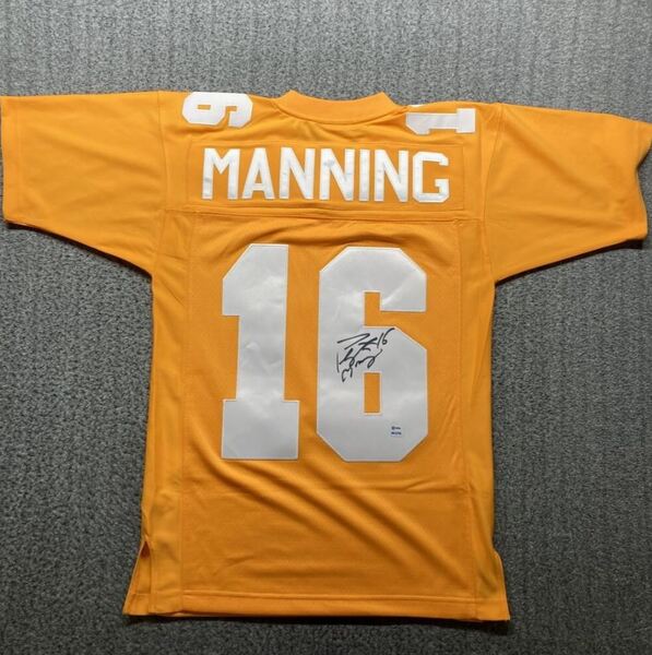 NFL - Tennessee Peyton Manning Signed Authentic Mitchell & Ness Jersey