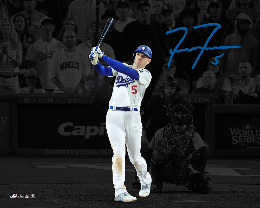 Freddie Freeman Autographed 16x20 Photo - Swinging Spotlight | MLB