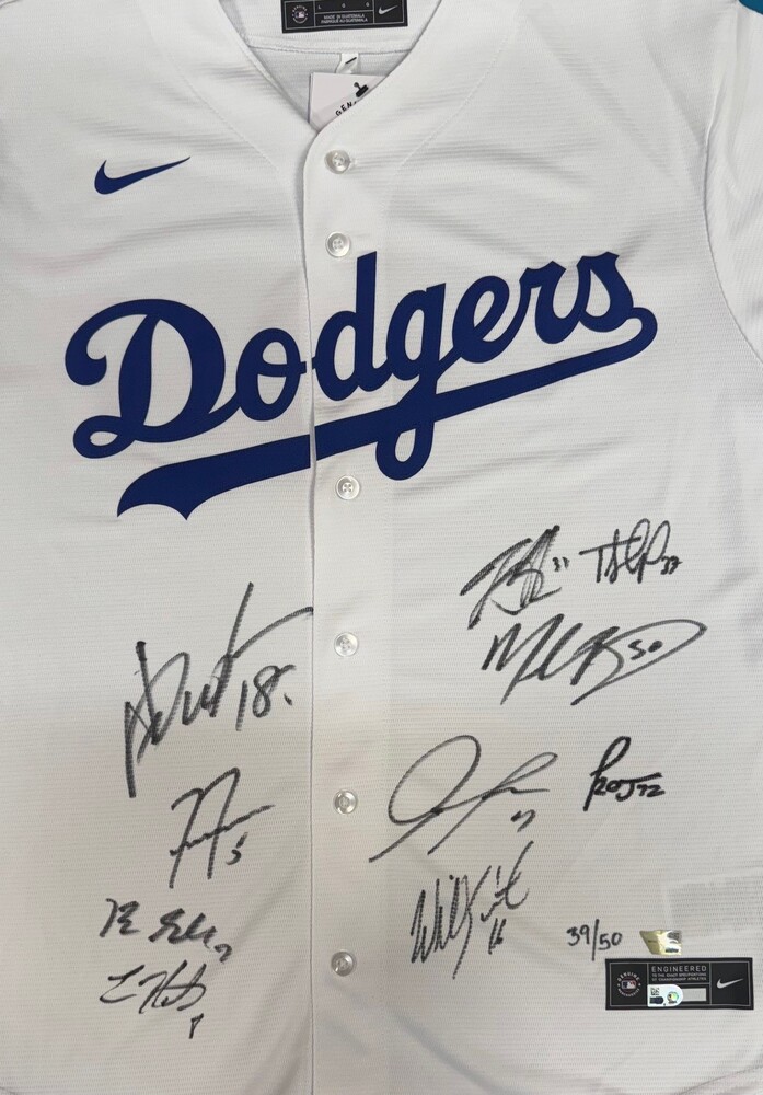 ナンバーMLB2018年 Los Angeles Dodgers 2025 World Series Team Autographed Replica