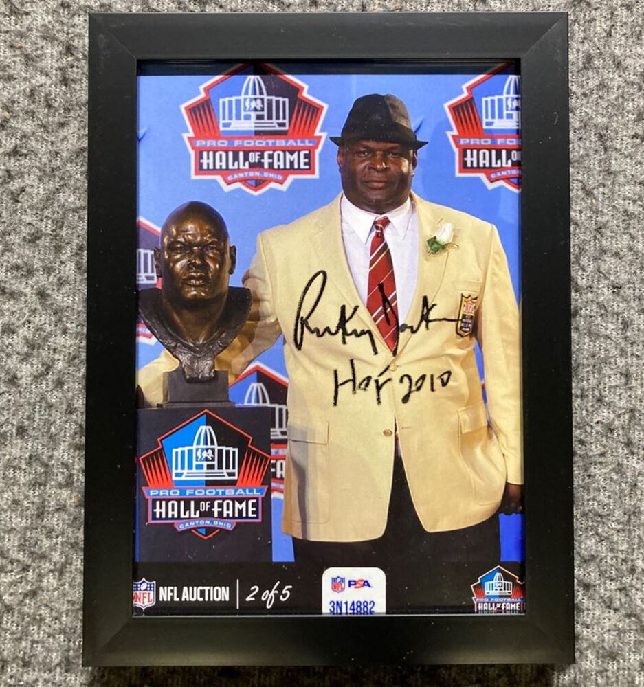 Sneaker – quarter viewrow pages_container mx-auto