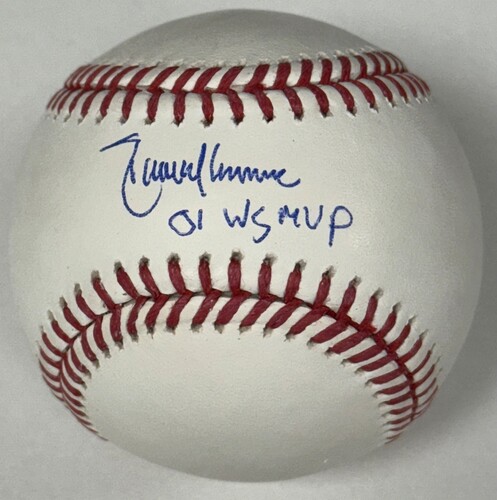 Lourdes Gurriel Jr. ボブルヘッド サイン入り！！ Lourdes Gurriel Jr. Autographed Baseball | MLB Auctions