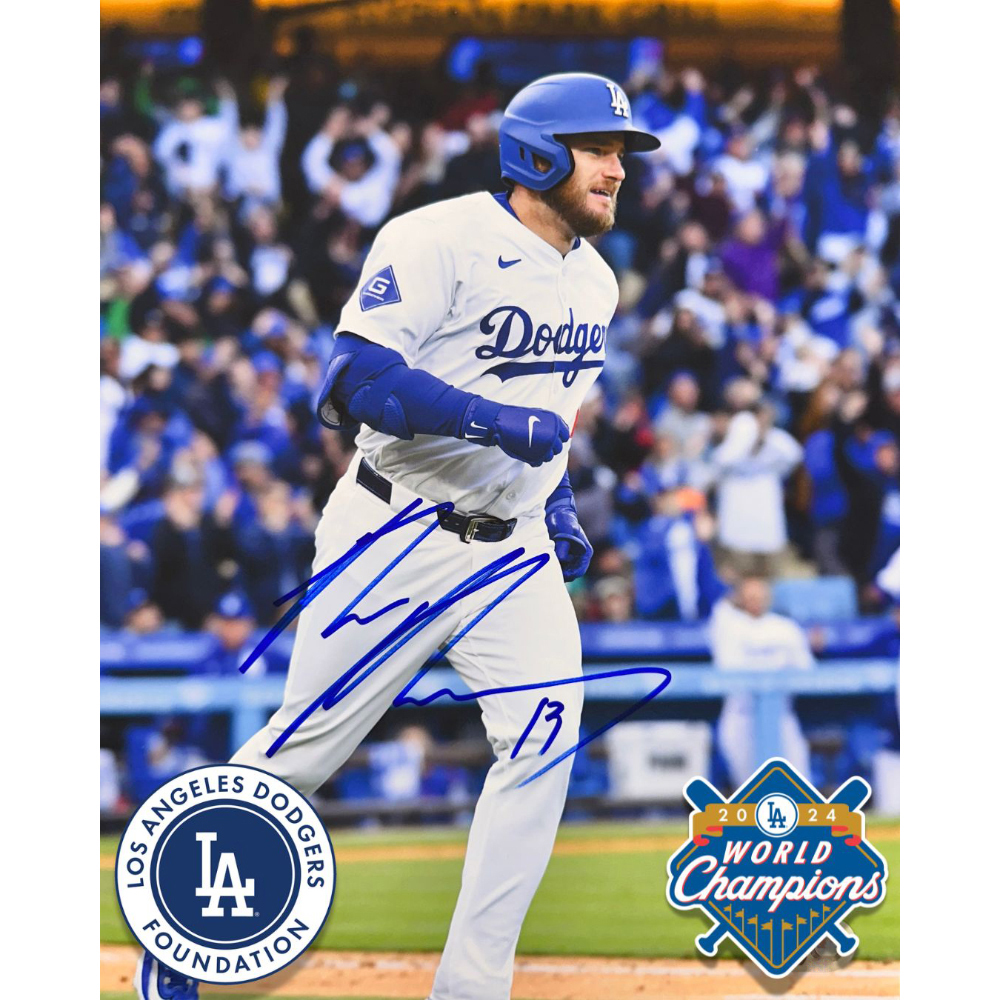 Max Muncy 2025 Autographed and Authenticated Photo - 8x10