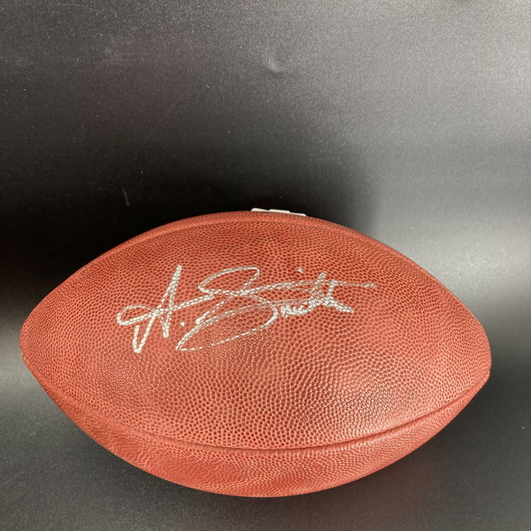 NFL - Eagles Ainias Smith Signed Authentic Football