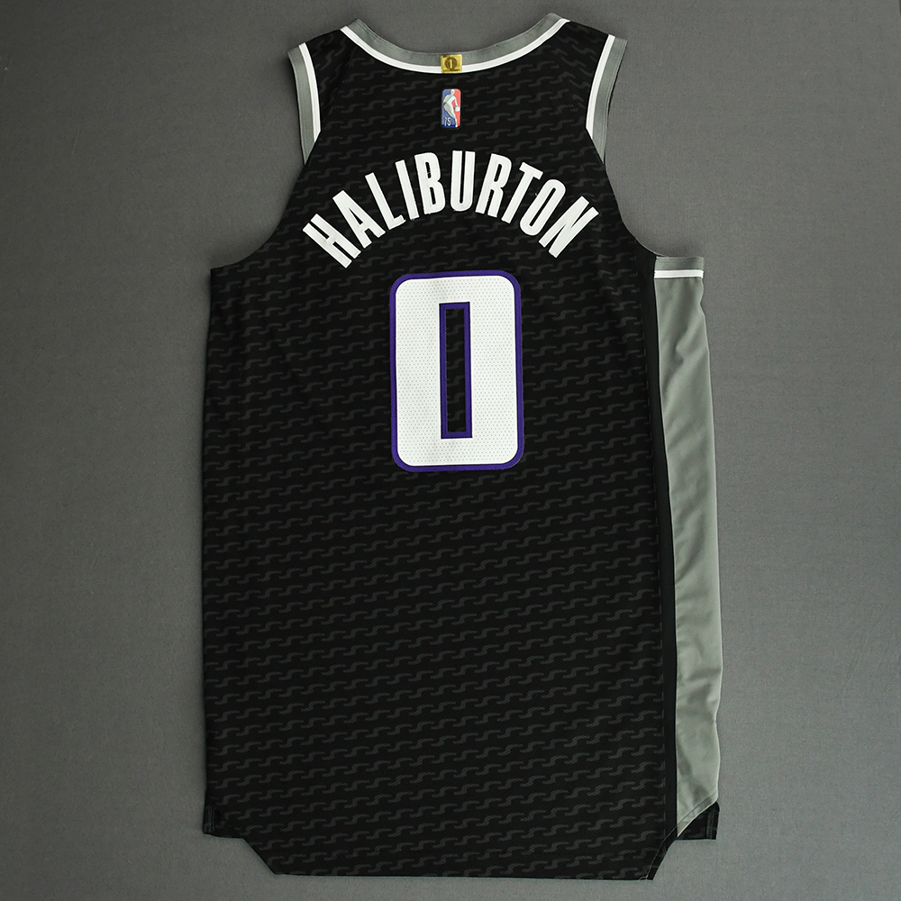 Tyrese Haliburton Sacramento Kings GameWorn Statement Edition
