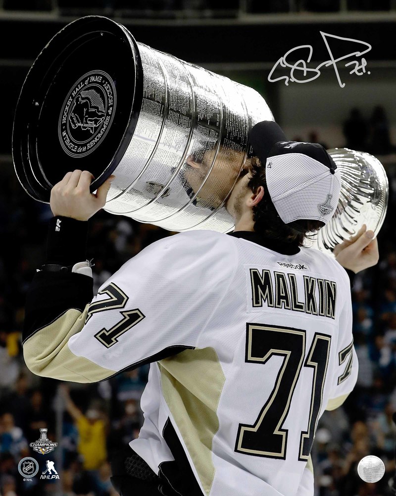 Evgeni Malkin - Signed 16x20 Unframed Pittsburgh Penguins 2016 Kissing Cup-V