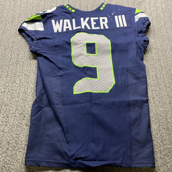 Crucial Catch - Seahawks Kenneth Walker III Game Worn Jersey (10/06/2024...