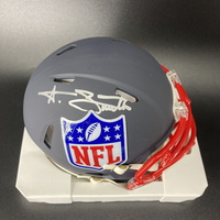 NFL - Eagles Ainias Smith Signed Blue Shield Mini Helmet
