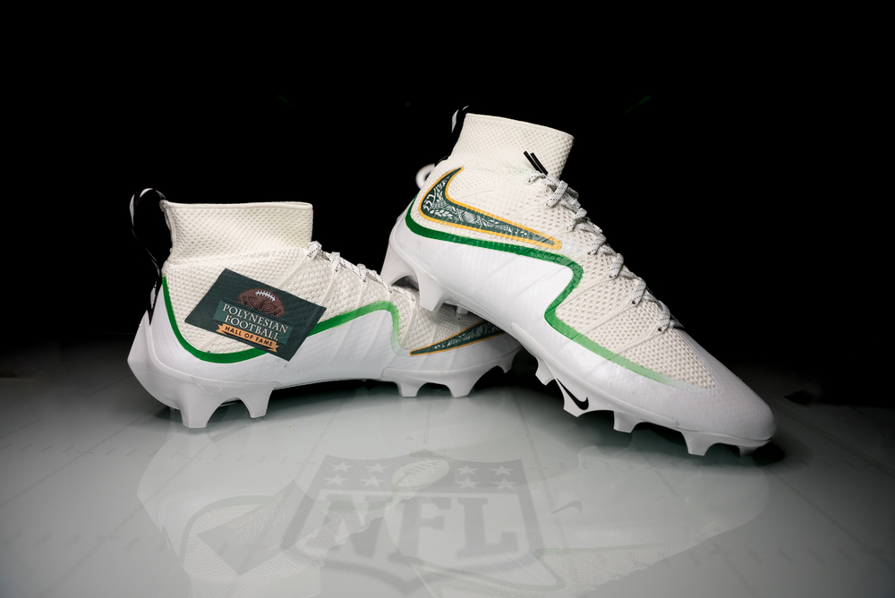 Sneaker – quarter viewrow pages_container mx-auto