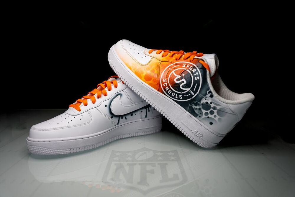 Sneaker – quarter viewrow pages_container mx-auto