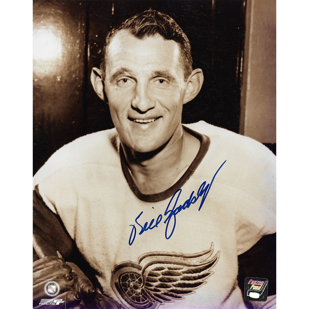 Bill Gadsby Autographed Detroit Red Wings 8X10 Photo