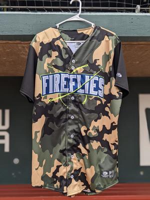 2022 Military Jersey: Glenn Hubbard (Bench Coach) #17 - Size: 46