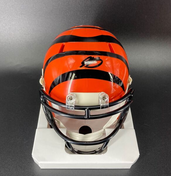 NFL - Bengals Jermaine Burton Signed Mini Helmet