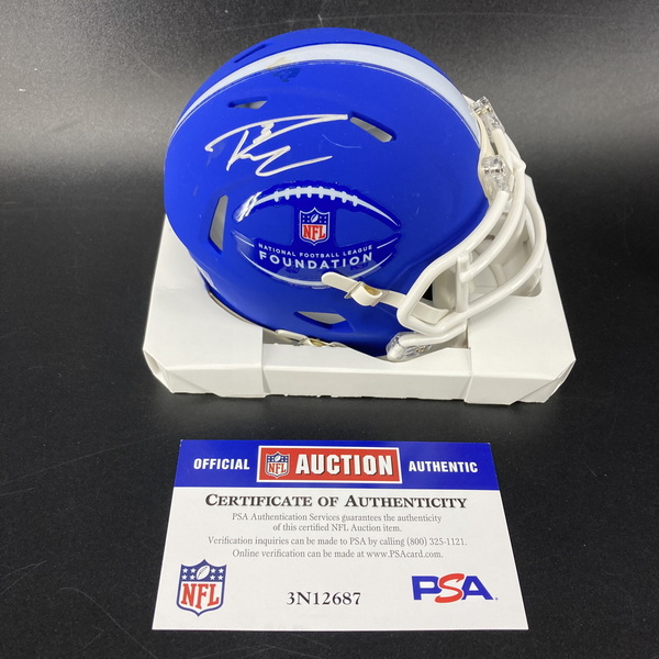 NFL - Giants Russell Wilson Signed NFL Foundation Mini Helmet
