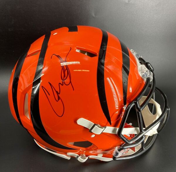 NFL - Bengals Chase Brown Signed Authentic Speed Helmet