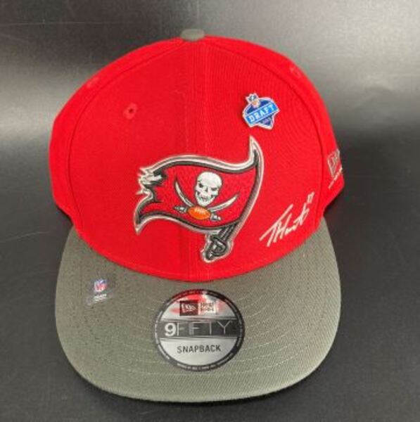 NFL - Buccaneers Ted Hurst Signed Hat With 2026 Draft Pin