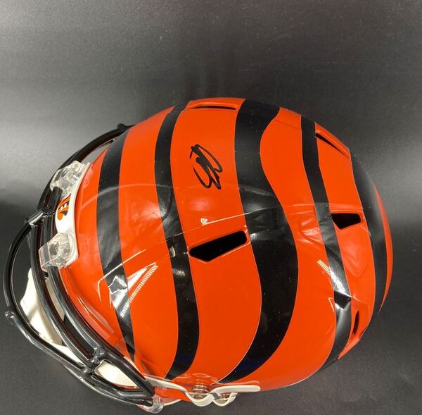 NFL - Bengals Jermaine Burton Signed Replica Helmet
