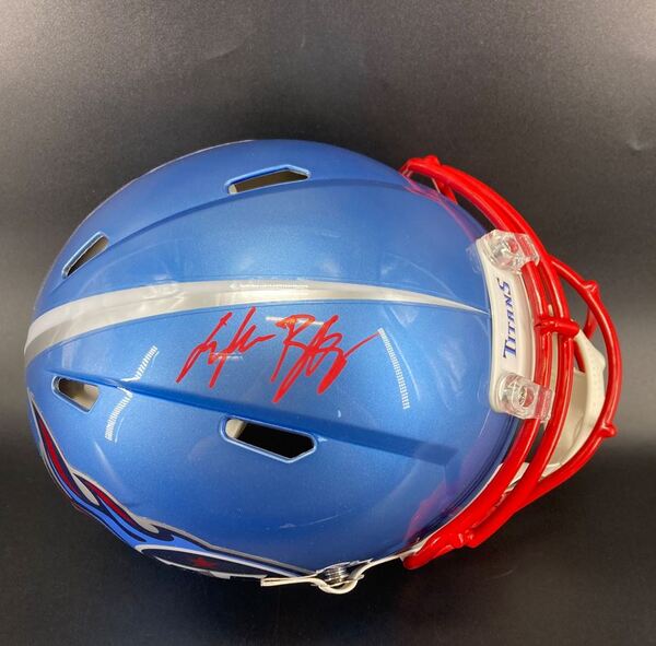 NFL - Titans Treylon Burks Signed Authentic Speed Helmet