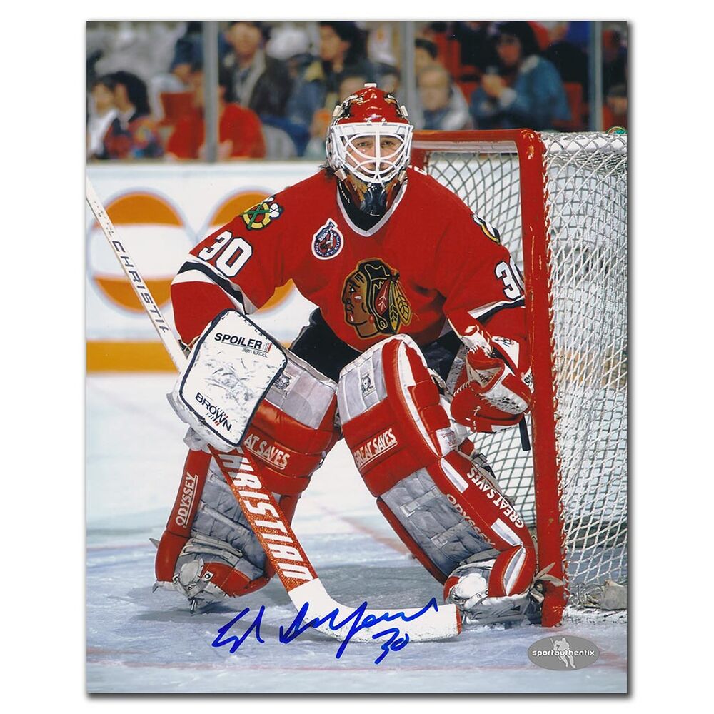 Ed Belfour Autographed Chicago Blackhawks 8x10 Photo - In the Crease