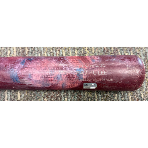 Game-Used or Autographed All auctions | MLB Auctions