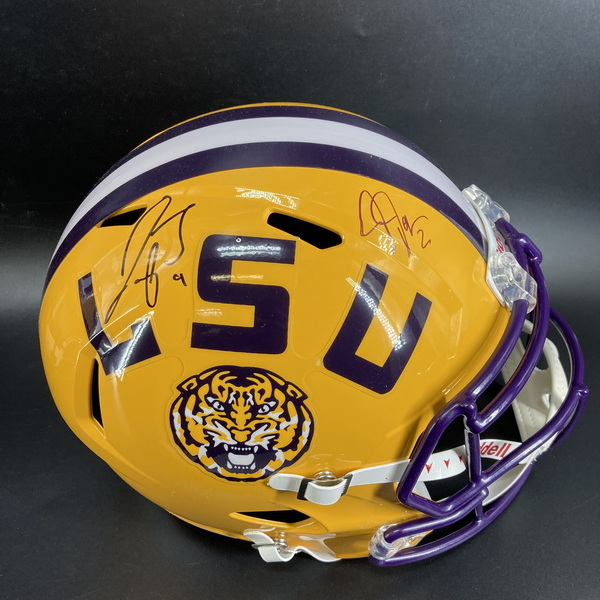 NFL - LSU Tigers Multi Sign Replica Helmet Signed By Joe Burrow And Just...