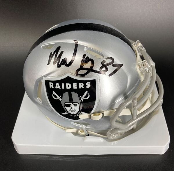 NFL - Raiders Michael Myers Signed Mini Helmet