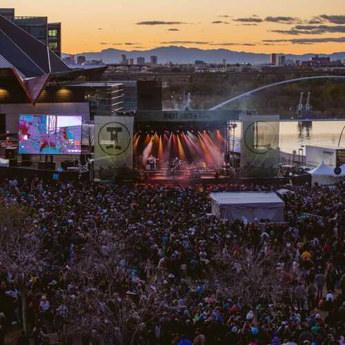 Chris Stapleton Live In Concert