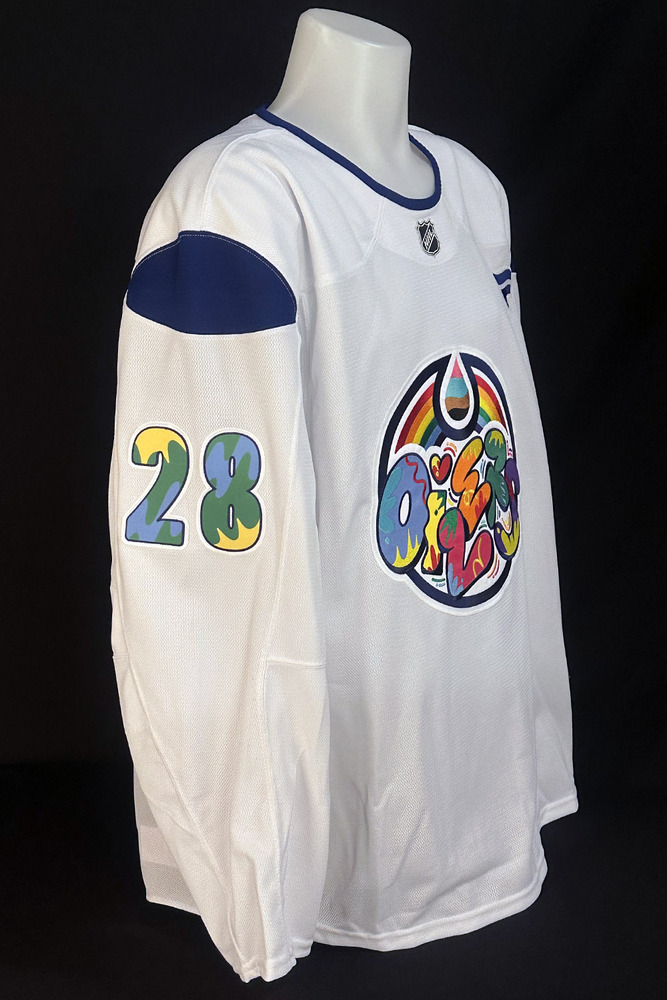 Jack Roslovic #28 - Autographed 2025-26 Edmonton Oilers Celebrating Pride Night Ltd Edition Fanatics Practice Jersey (Autographed Only / Not Worn)