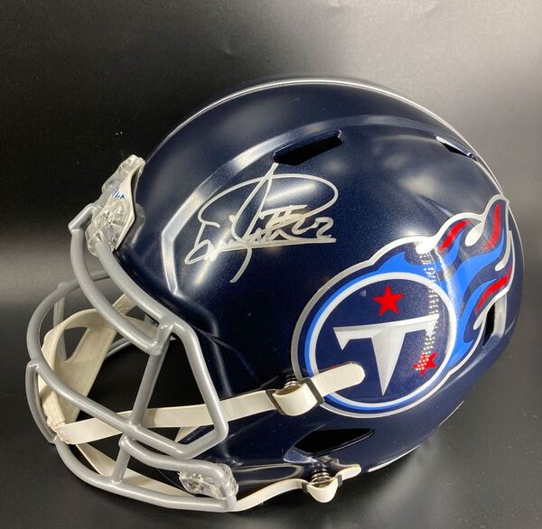 NFL - Titans Derrick Henry Signed Replica Speed Helmet