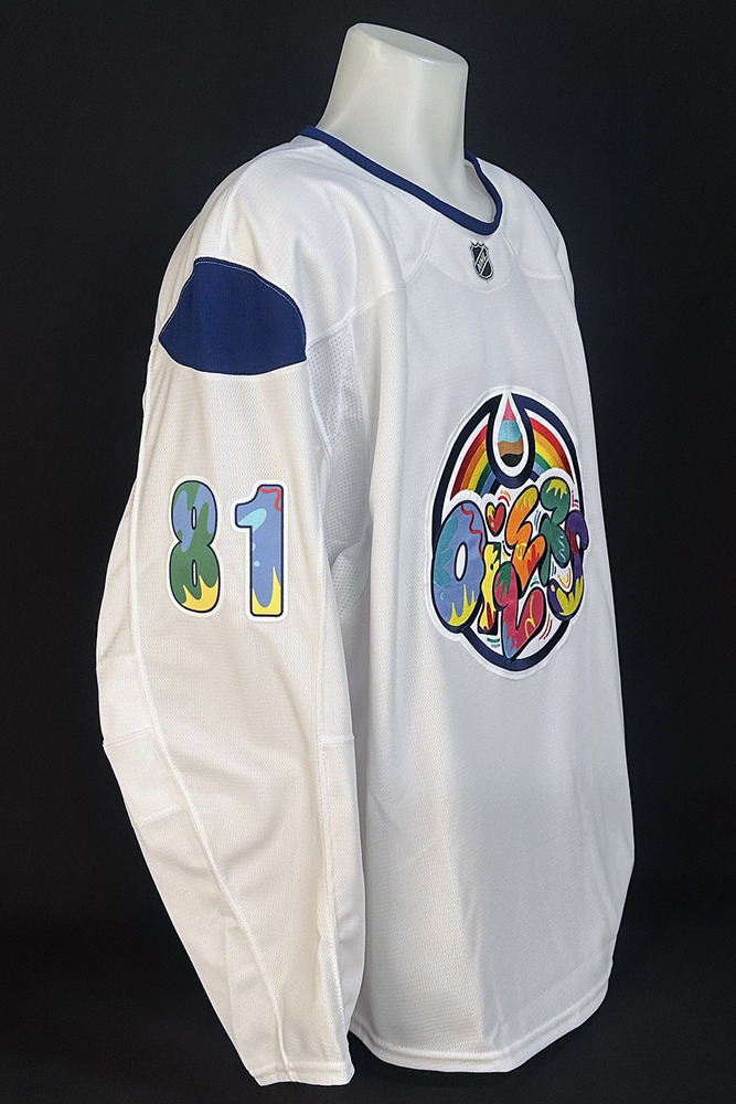 Josh Samanski #81 - Autographed 2025-26 Edmonton Oilers Celebrating Pride Night Ltd Edition Fanatics Practice Jersey (Autographed Only / Not Worn)